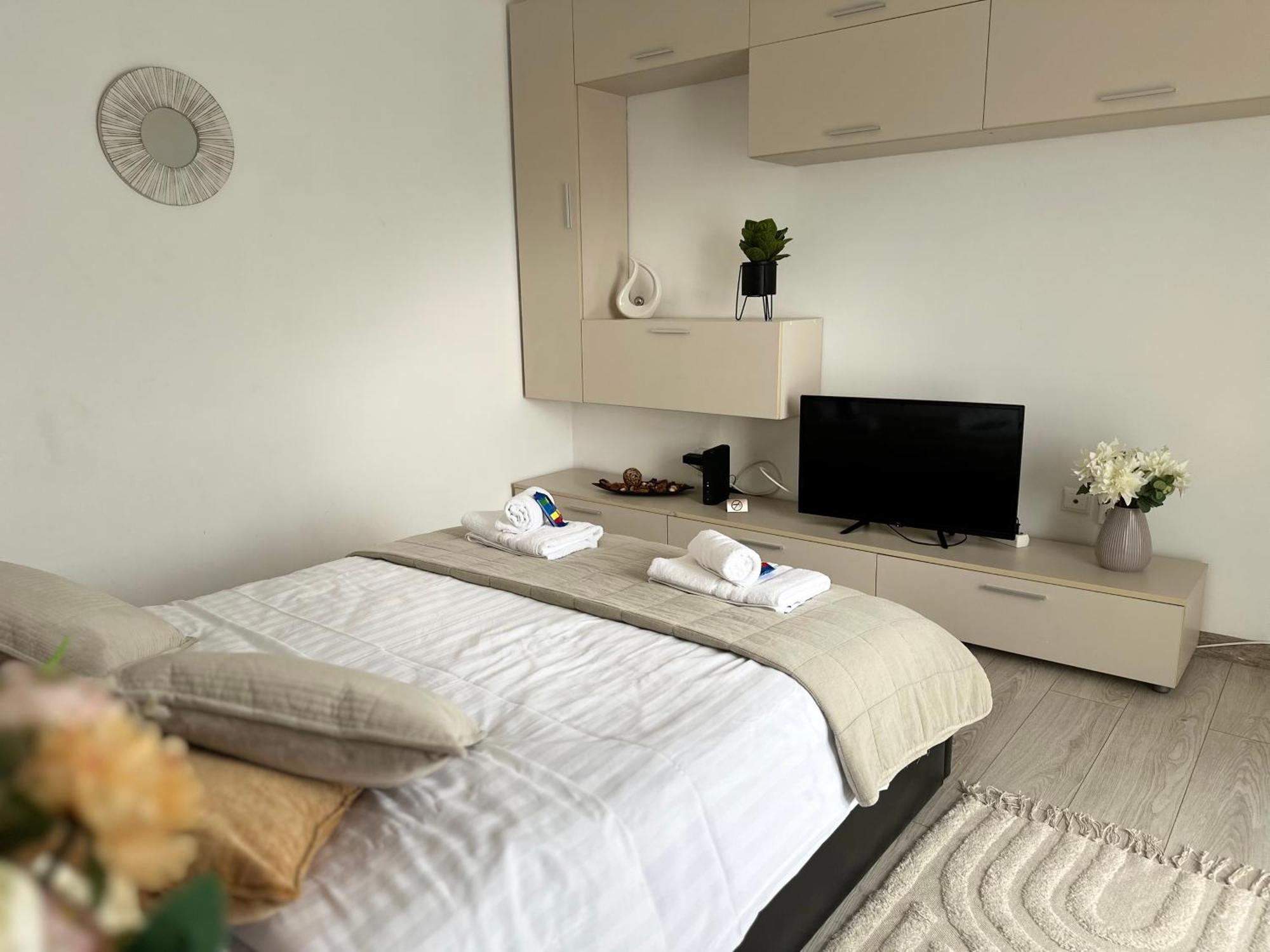 Downtown Studio By Darius Residence Букурещ Екстериор снимка